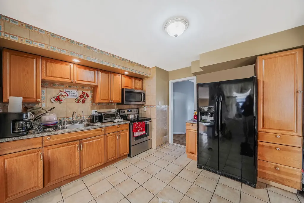 32 Grouse Drive Brentwood NY 11717