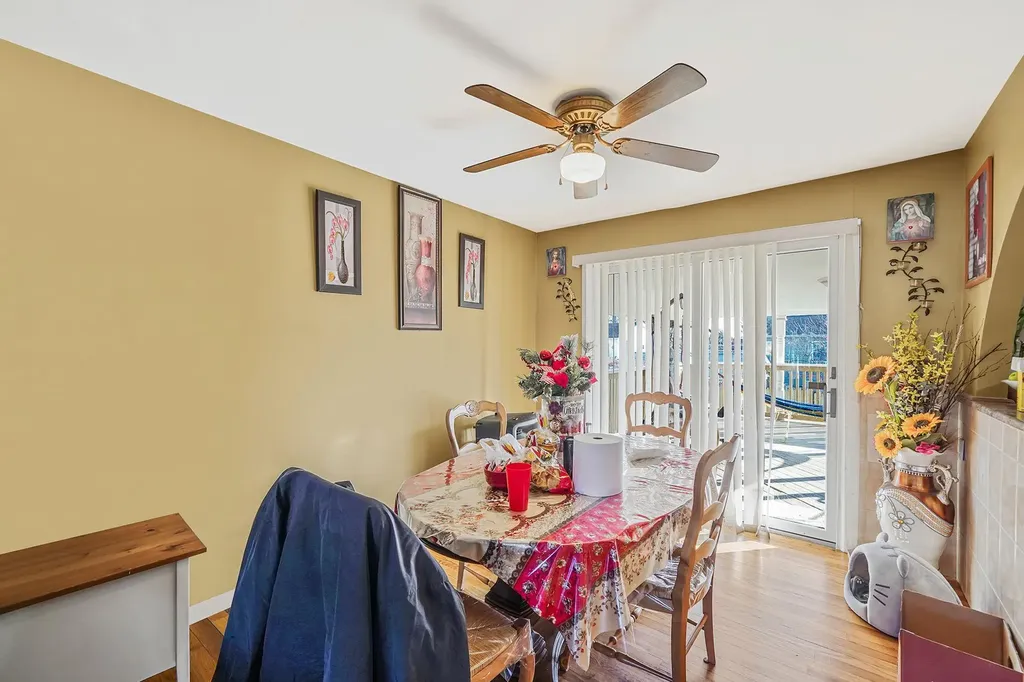 32 Grouse Drive Brentwood NY 11717