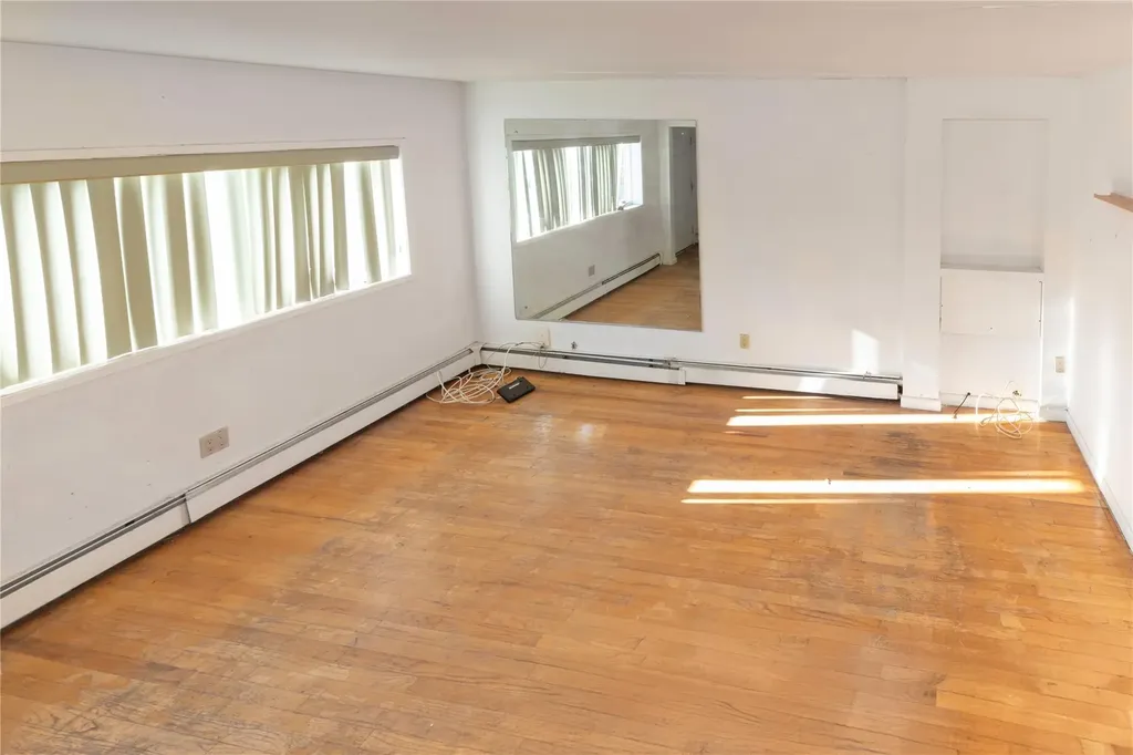 19 Winters Street Bronx NY 10464