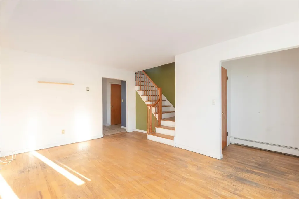 19 Winters Street Bronx NY 10464