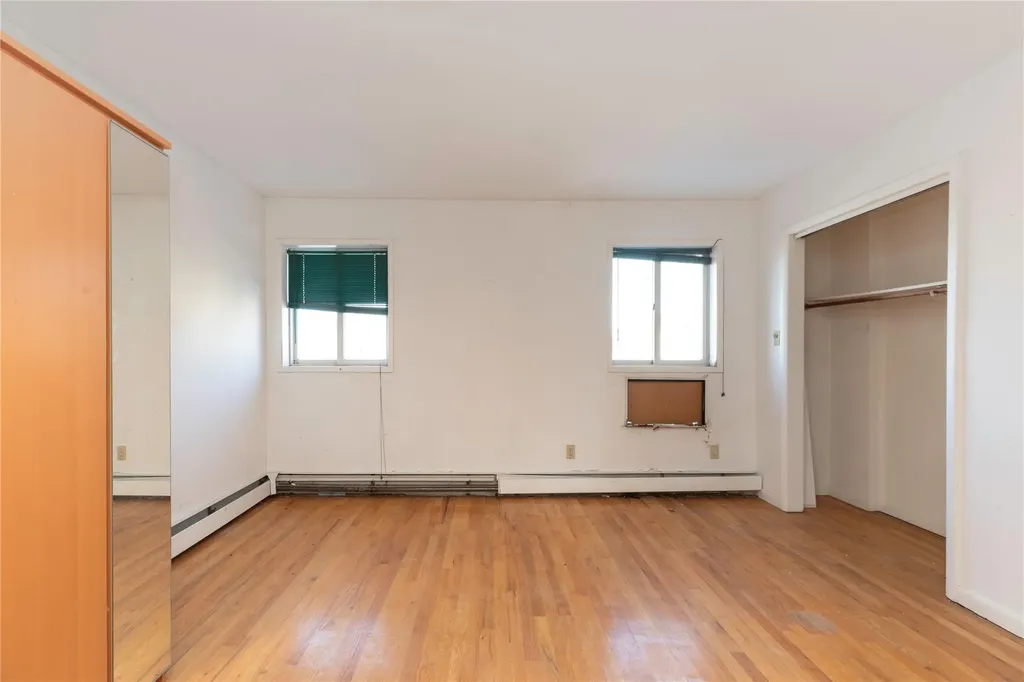 19 Winters Street Bronx NY 10464