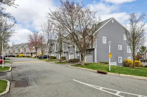 51 Eagle Ridge Way Nanuet NY 10954