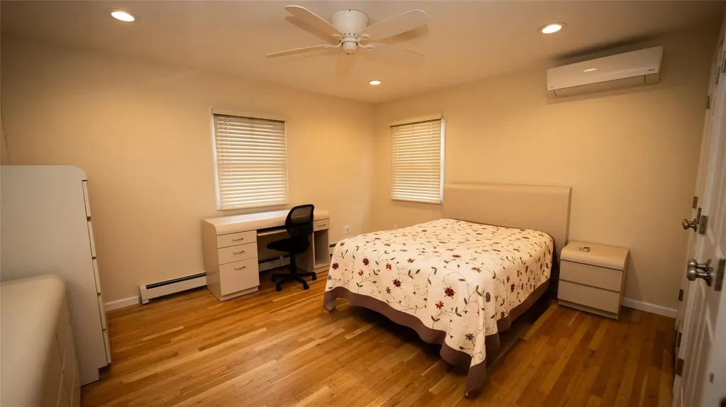 15 Westminster Lane West Islip NY 11795