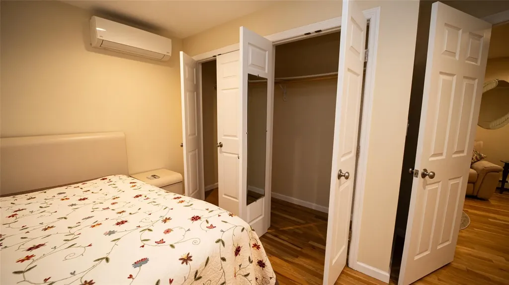 15 Westminster Lane West Islip NY 11795