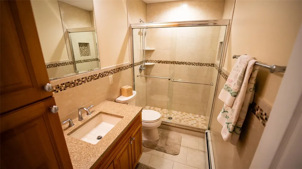 15 Westminster Lane West Islip NY 11795