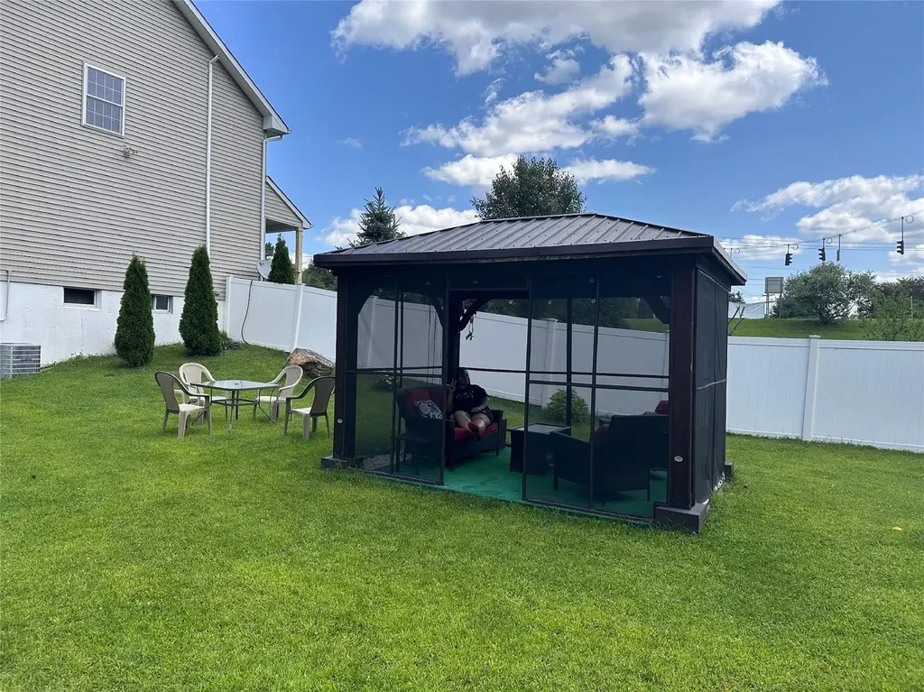 525 Silver Lake Scotchtown Road Middletown NY 10941