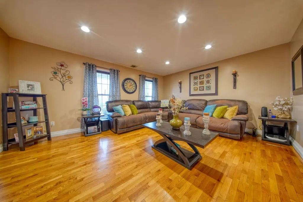 525 Silver Lake Scotchtown Road Middletown NY 10941