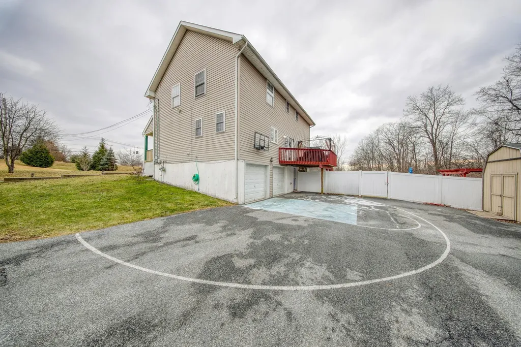 525 Silver Lake Scotchtown Road Middletown NY 10941