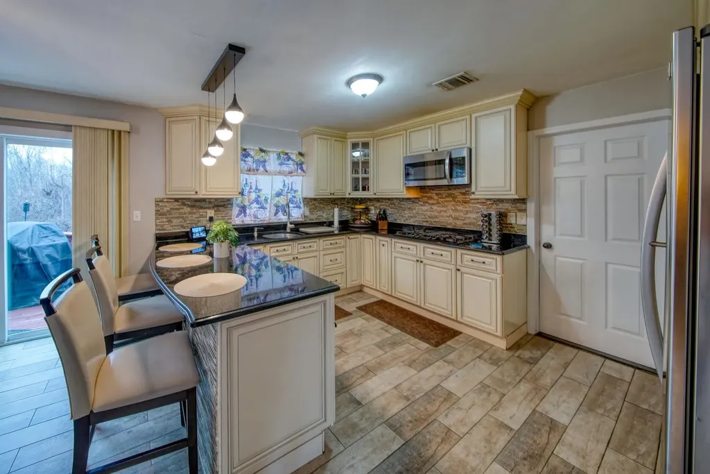525 Silver Lake Scotchtown Road Middletown NY 10941
