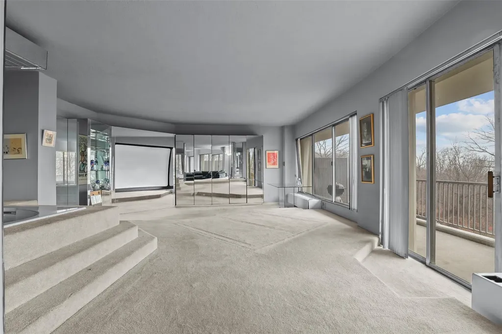 4455 Douglas Avenue Bronx NY 10471