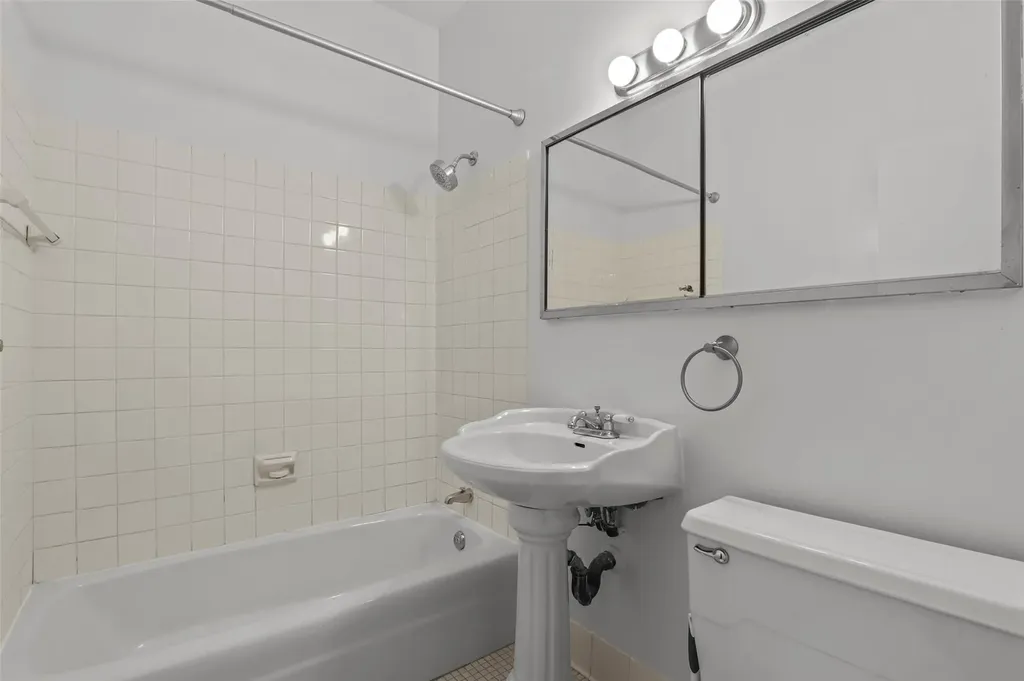 4455 Douglas Avenue Bronx NY 10471