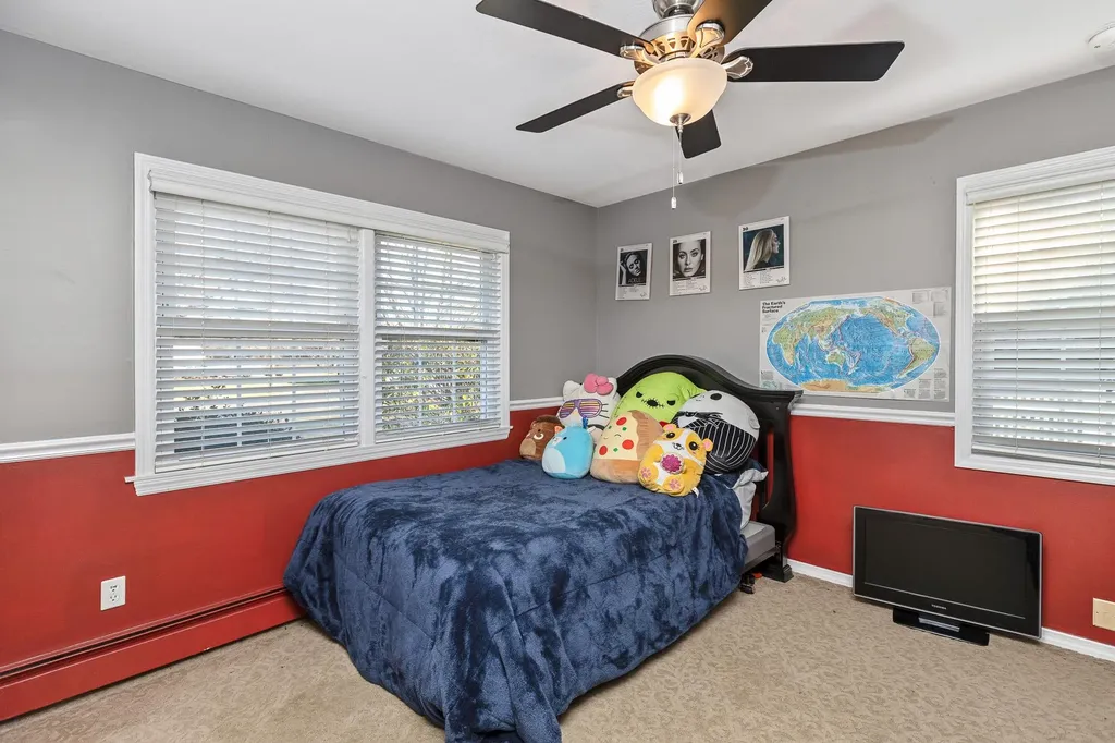 14 Hemlock Lane Smithtown NY 11787