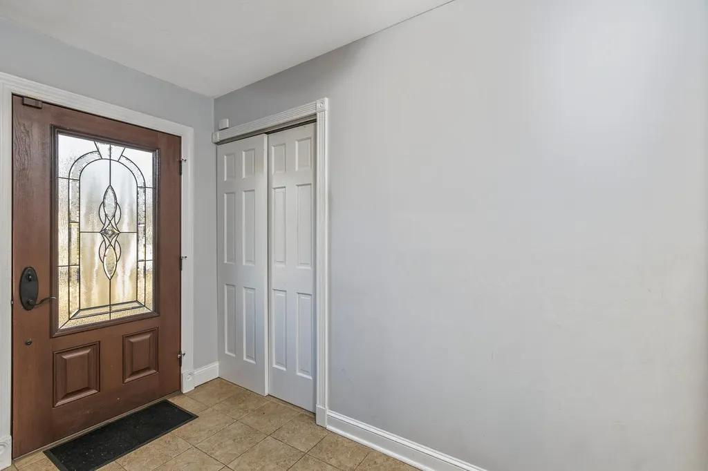 14 Hemlock Lane Smithtown NY 11787