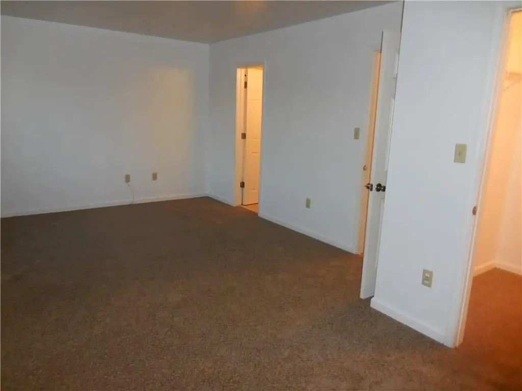 32 Pond Hill Lane Walden NY 12586