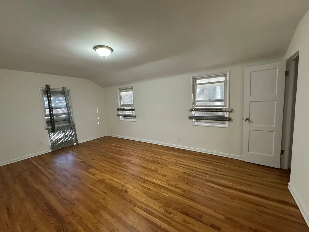 152 Emily Avenue Elmont NY 11003