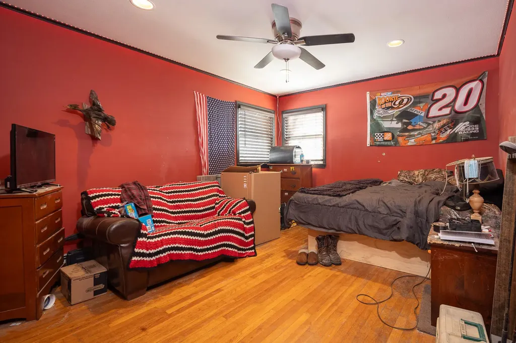 45 Heston Road Shirley NY 11967