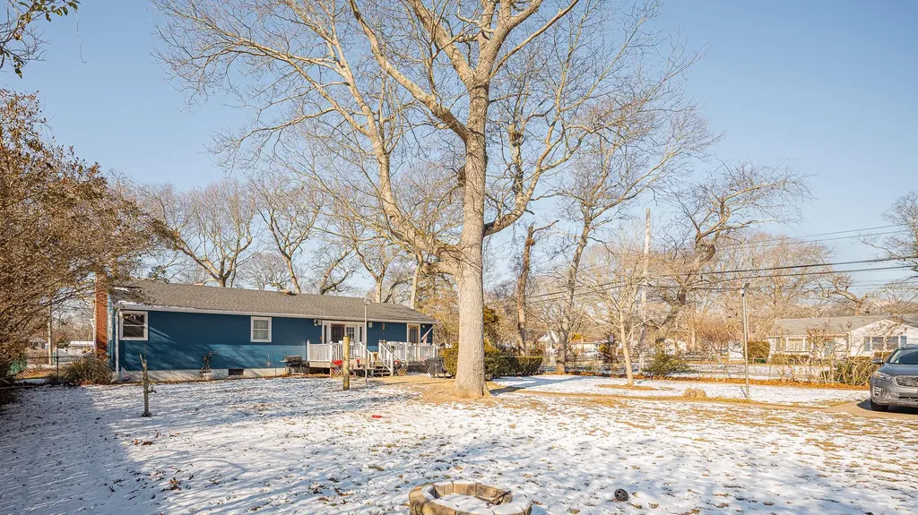 45 Heston Road Shirley NY 11967