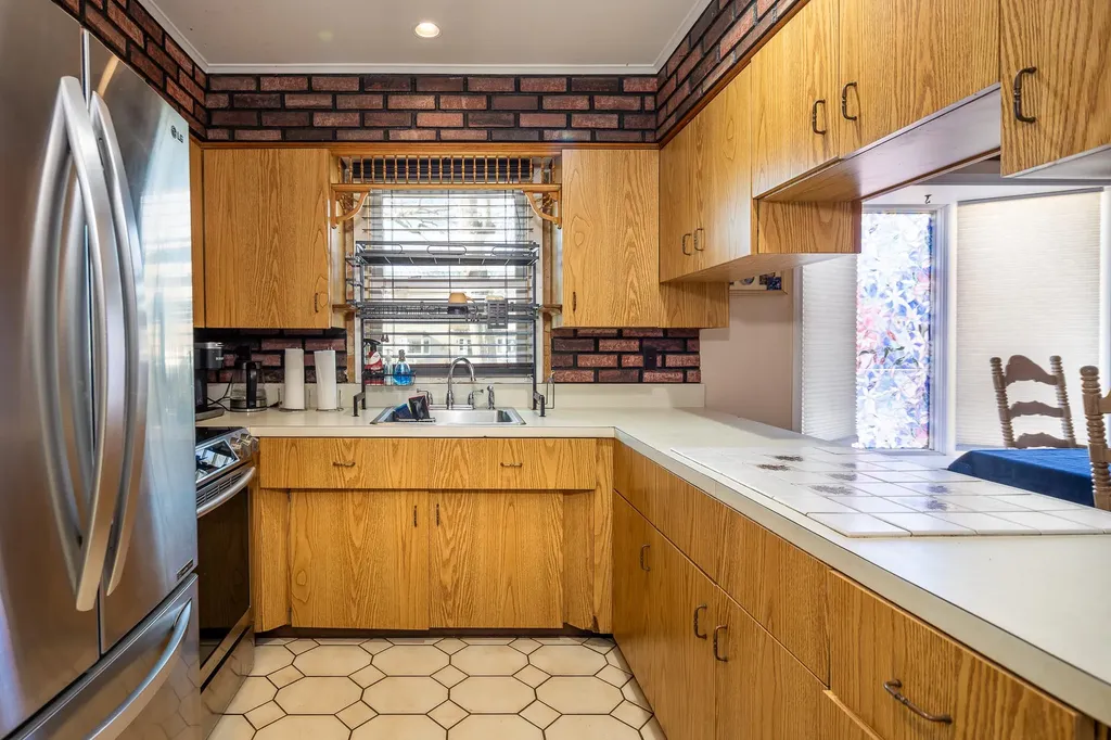 45 Heston Road Shirley NY 11967