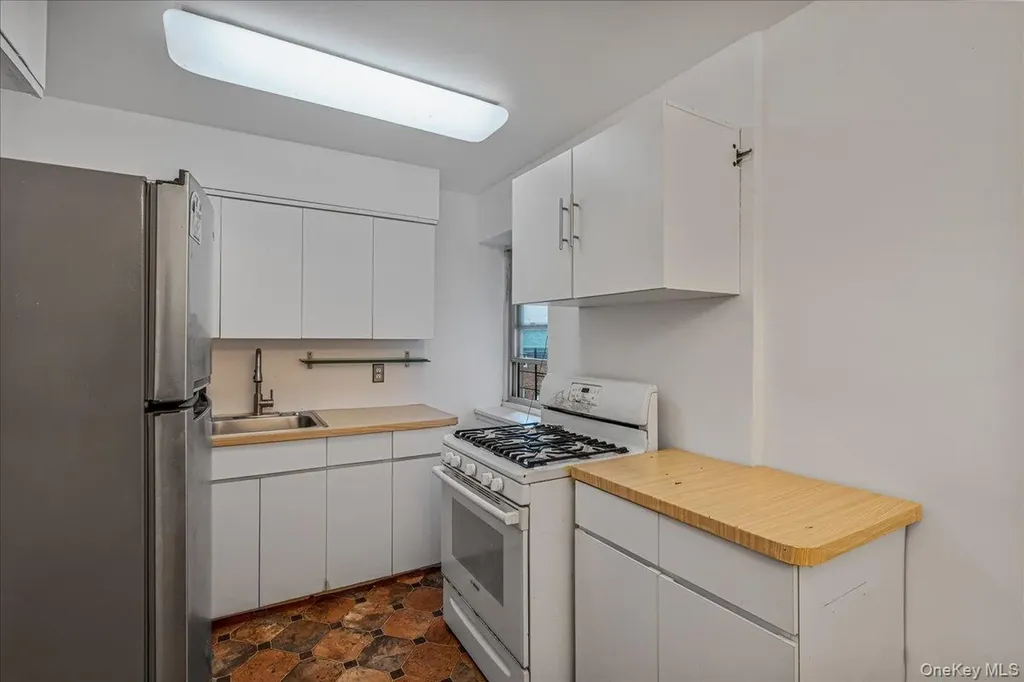 144-55 Melbourne Avenue Flushing NY 11367