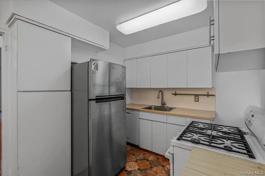 144-55 Melbourne Avenue Flushing NY 11367