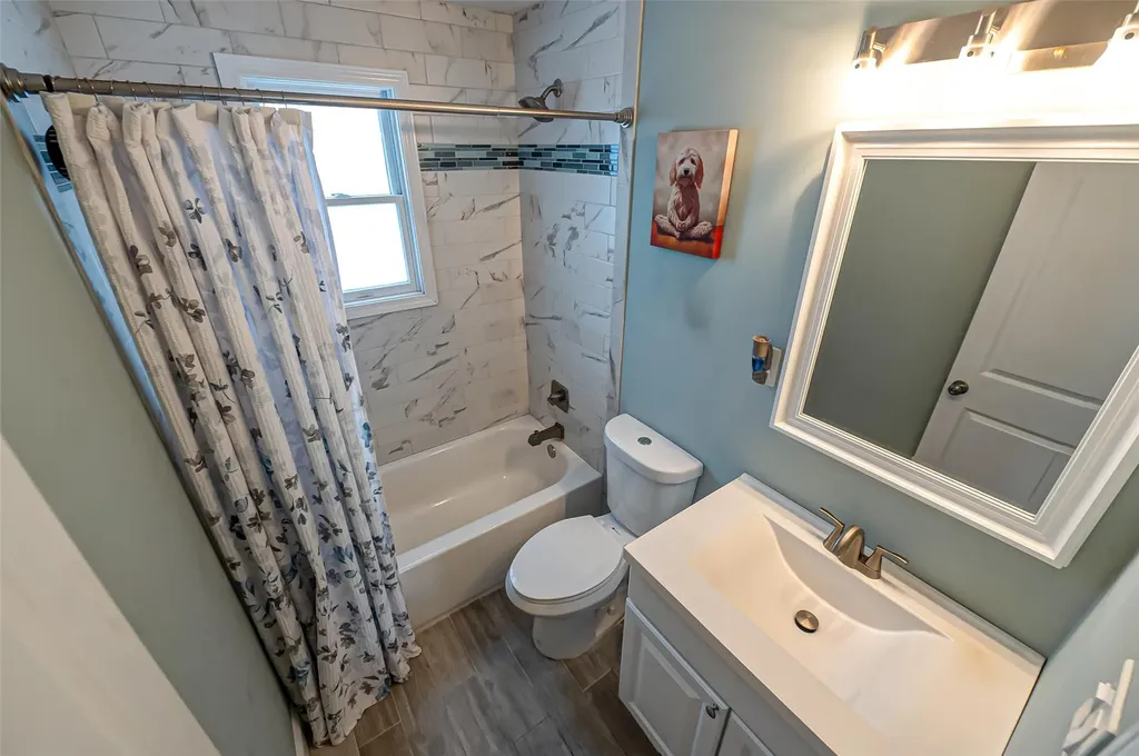 21 Beecher Avenue East Islip NY 11730