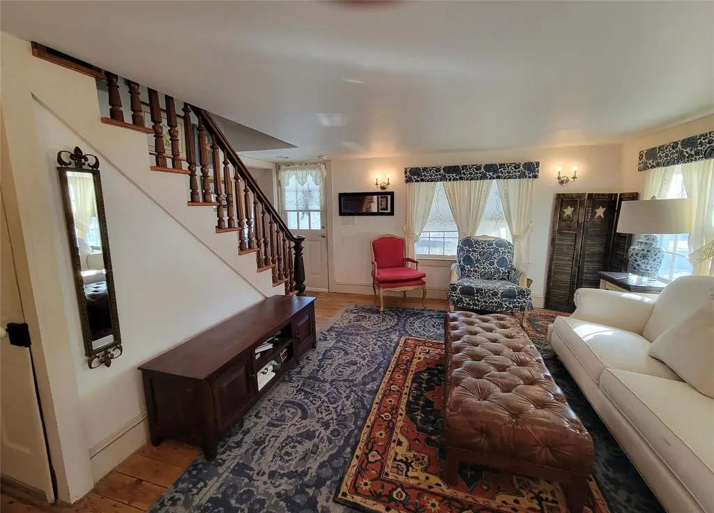 114 Half Moon Road Highland NY 12528