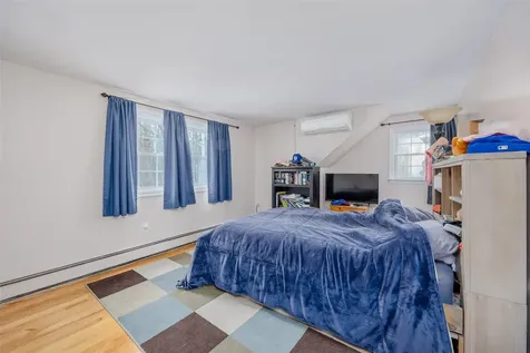 89 Parkside Avenue Miller Place NY 11764