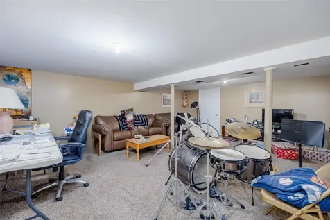 89 Parkside Avenue Miller Place NY 11764