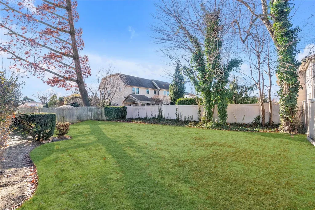 2578 Lefferts Place Bellmore NY 11710