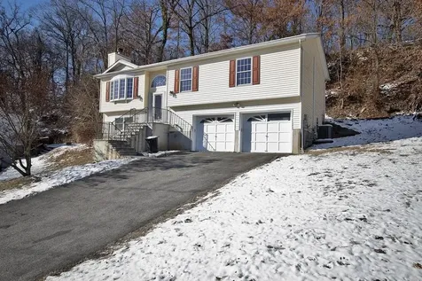 16 Sabrina Lane Ossining NY 10562