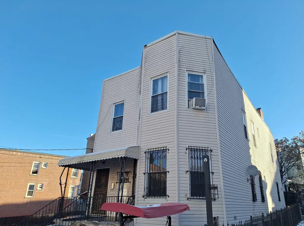 104 Oak Street Yonkers NY 10701