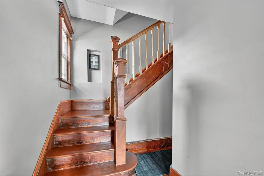 22 Fullerton Avenue Newburgh NY 12550
