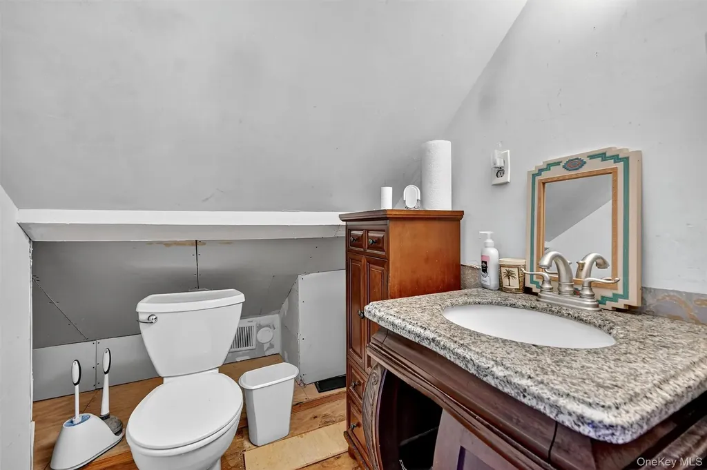 22 Fullerton Avenue Newburgh NY 12550