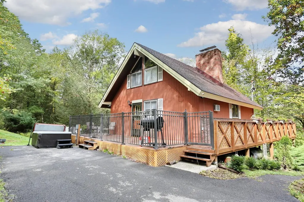 25 Meyer Road Middletown NY 10940