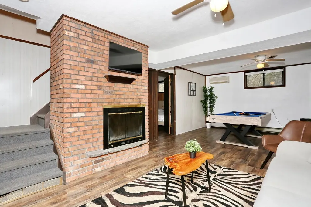 25 Meyer Road Middletown NY 10940