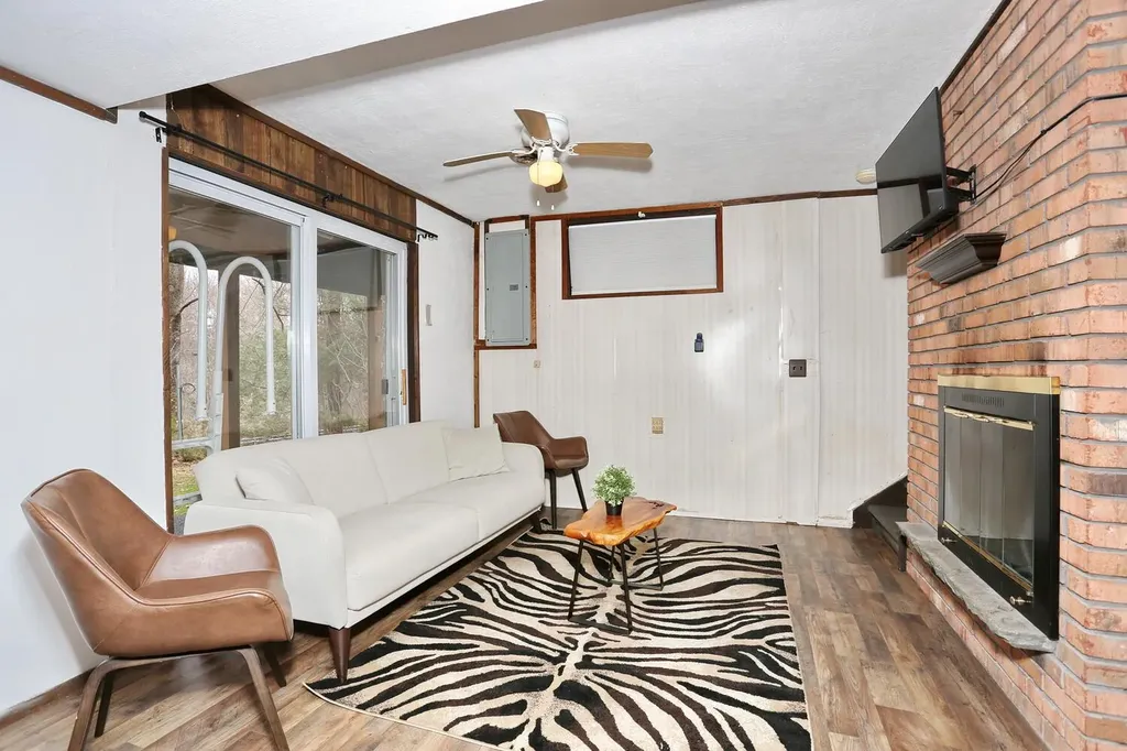25 Meyer Road Middletown NY 10940