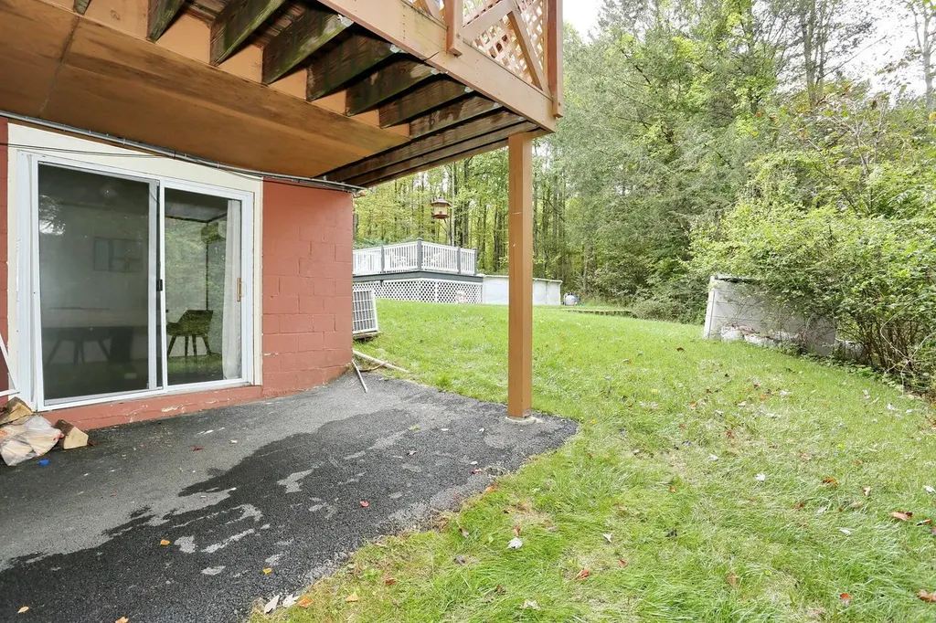 25 Meyer Road Middletown NY 10940