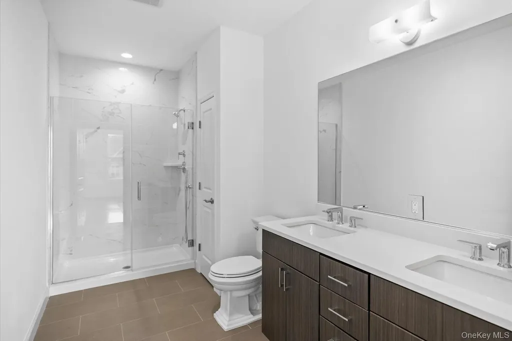 306 Silver Timber Drive Yaphank NY 11980