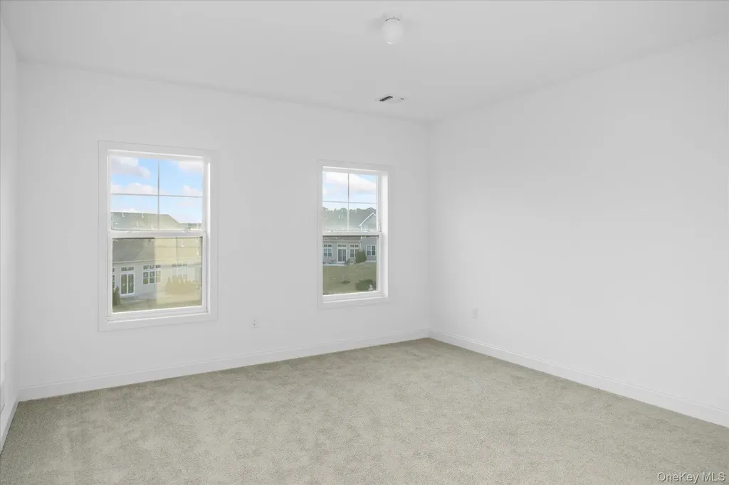 306 Silver Timber Drive Yaphank NY 11980