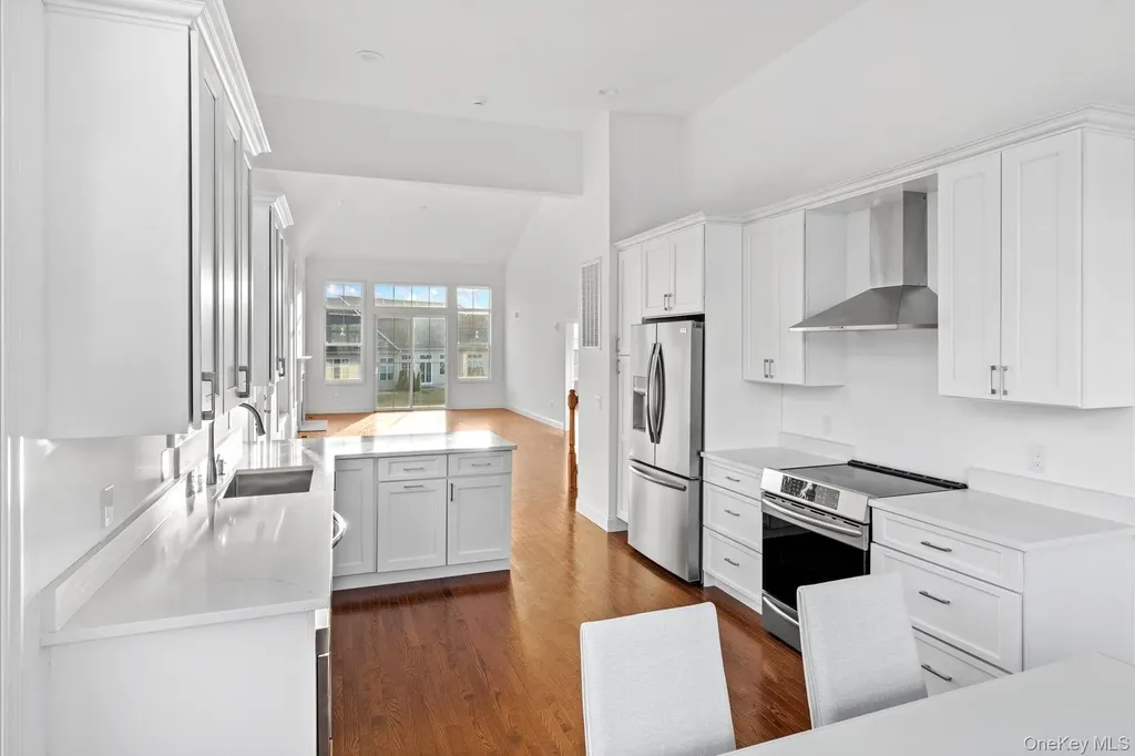 306 Silver Timber Drive Yaphank NY 11980