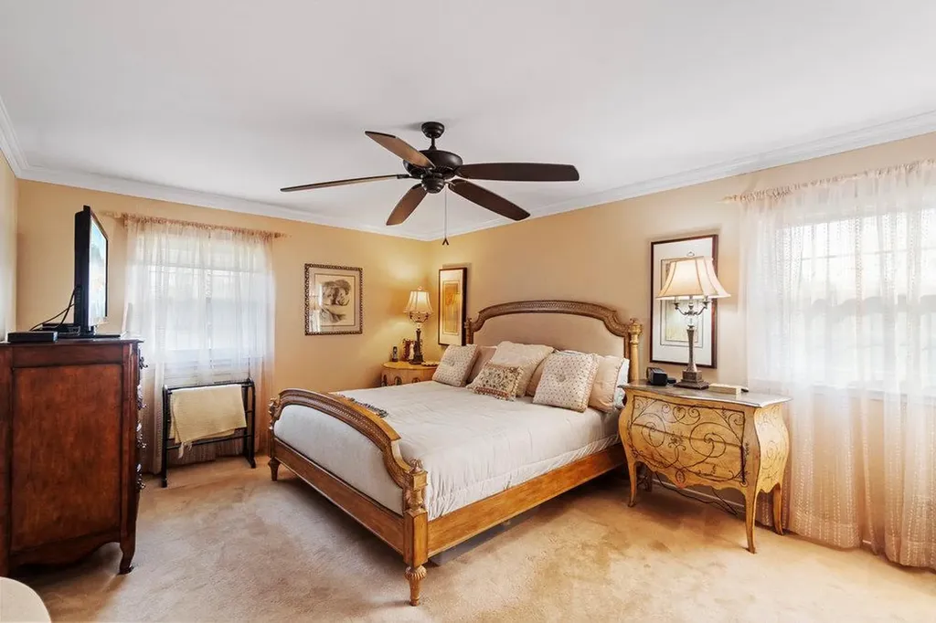 12 Marian Lane Jericho NY 11753