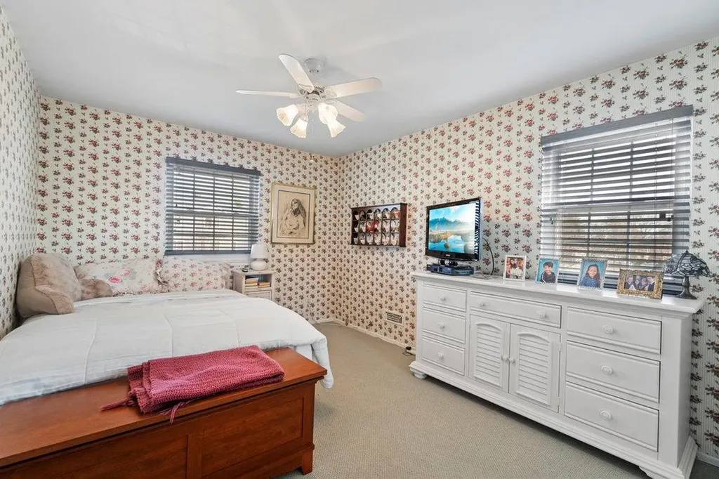 12 Marian Lane Jericho NY 11753