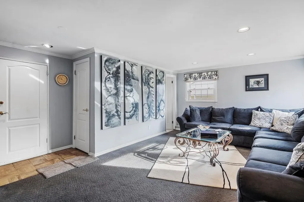 12 Marian Lane Jericho NY 11753