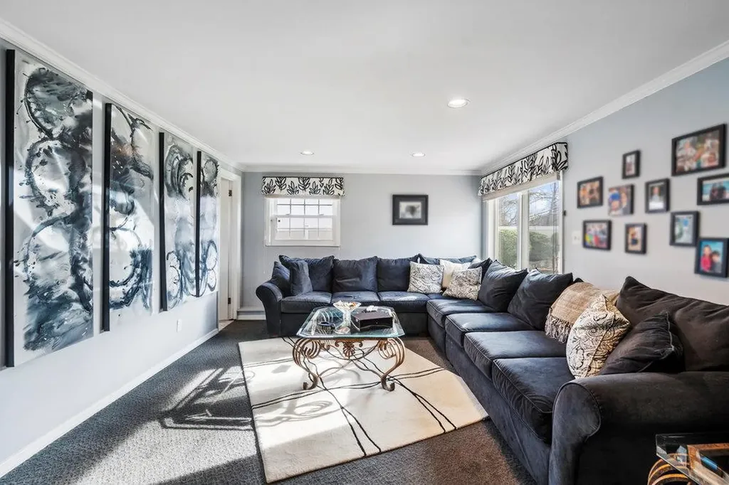 12 Marian Lane Jericho NY 11753