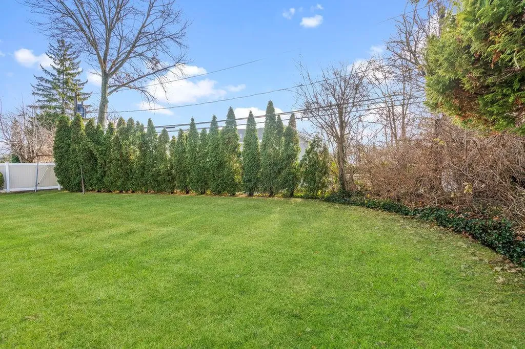 12 Marian Lane Jericho NY 11753