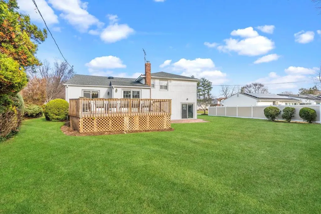 12 Marian Lane Jericho NY 11753