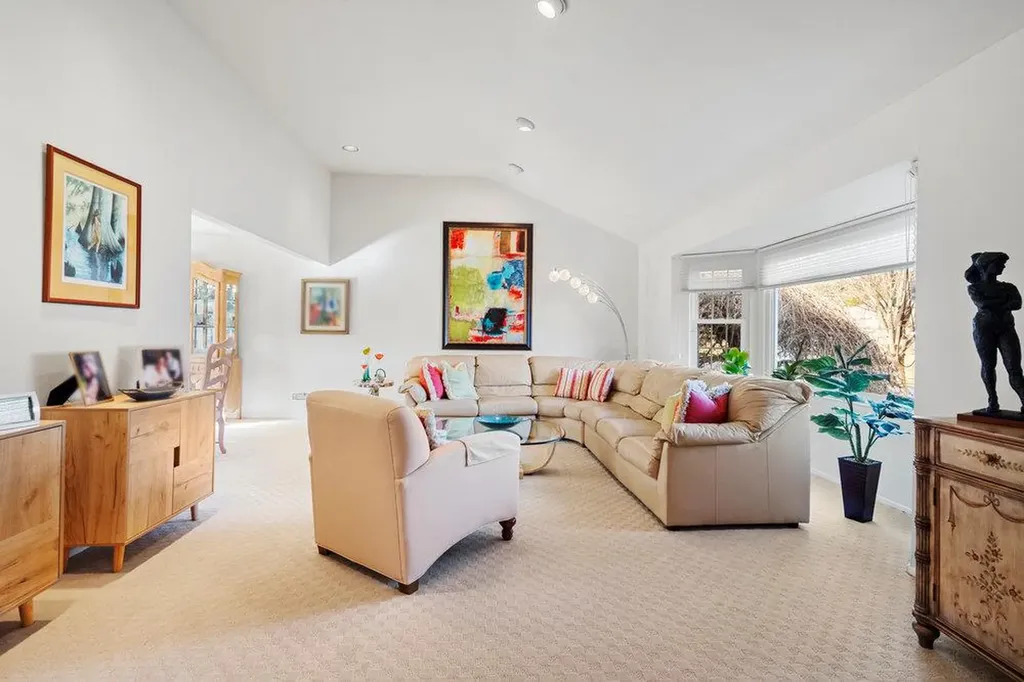 12 Marian Lane Jericho NY 11753