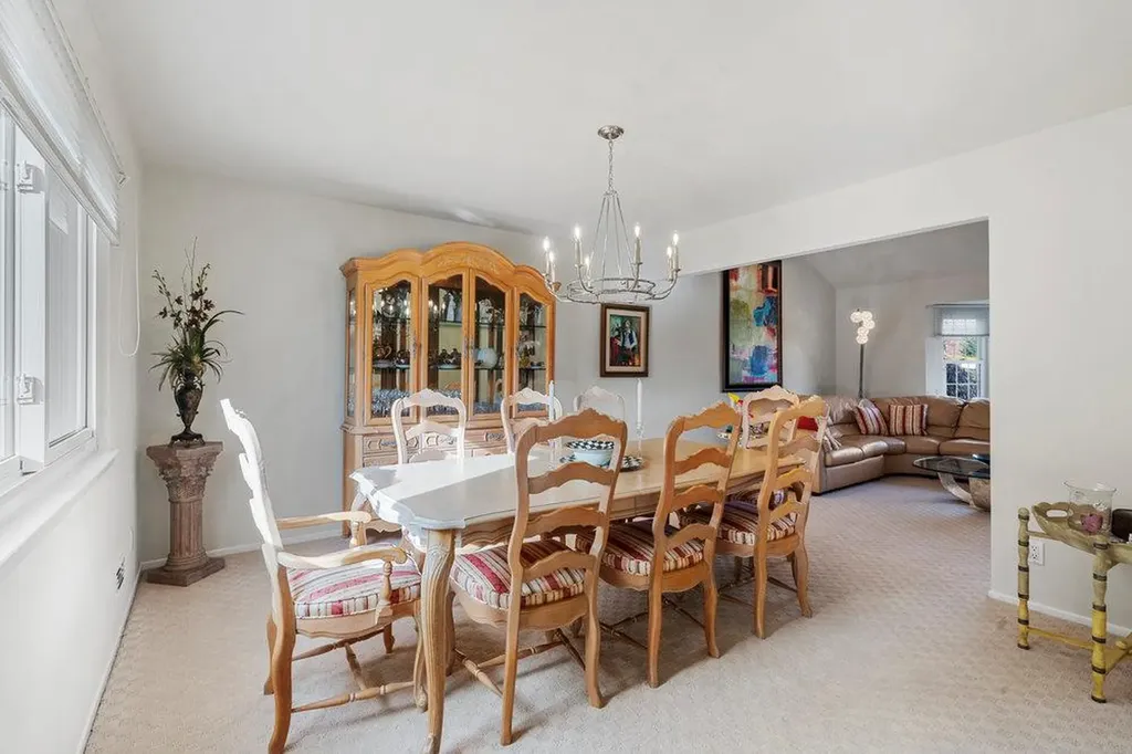 12 Marian Lane Jericho NY 11753