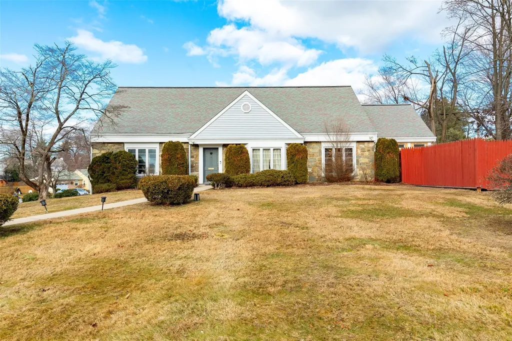 9 Yates Boulevard Poughkeepsie NY 12601