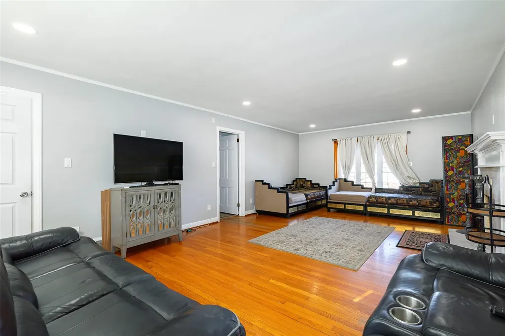 9 Yates Boulevard Poughkeepsie NY 12601
